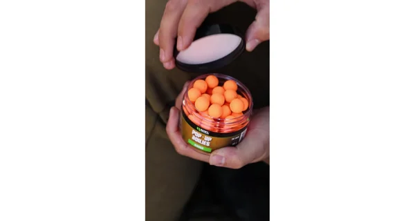 KAREL NIKL - Plávajúce boilies Mango 16 mm 50 g