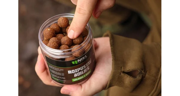 KAREL NIKL - Rozpustné boilies Calanus & Krill 18 mm 250 ml