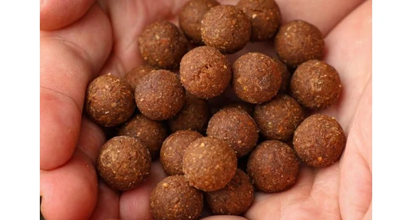 KAREL NIKL - Rozpustné boilies Calanus & Krill 18 mm 250 ml