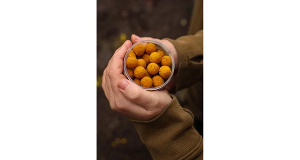KAREL NIKL - Rozpustné Criticals boilies Corn 24 mm 250 ml