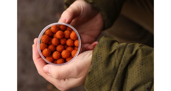 KAREL NIKL - Rozpustné Criticals boilies Devill Krill 18 mm 250 ml