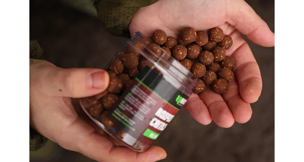 KAREL NIKL - Rozpustné Criticals boilies Kill Krill 14 mm 250 ml