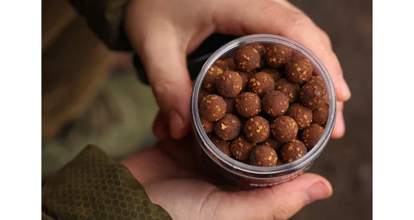 KAREL NIKL - Rozpustné Criticals boilies Kill Krill 24 mm 250 ml