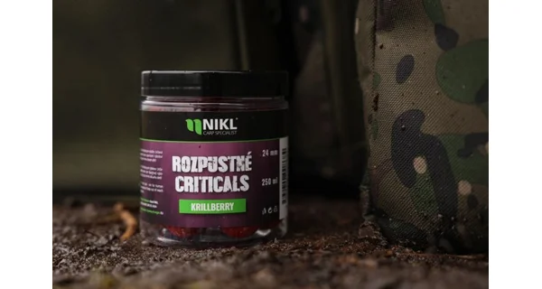 KAREL NIKL - Rozpustné Criticals boilies Krill Berry 14 mm 250 ml