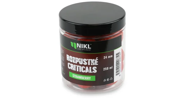 KAREL NIKL - Rozpustné Criticals boilies Strawberry 24 mm 250 ml