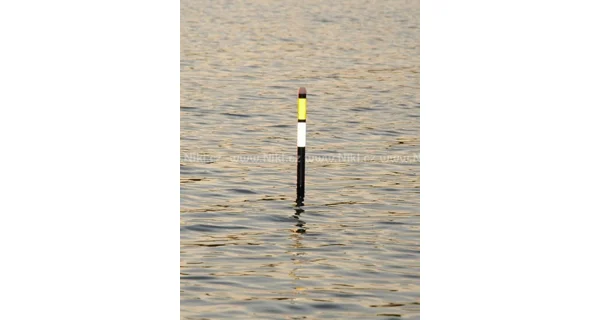 KAREL NIKL - Svetielko k tyčovej bójke s nočným senzorom biela