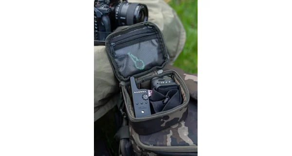 KORDA - Puzdro Compac 100 Tackle Pouch Dark Kamo
