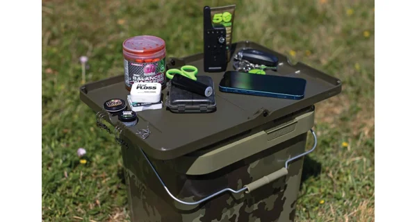 KORDA - Stolík na vedro Bucket Table