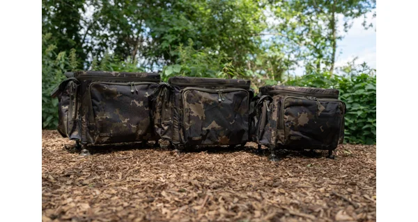 KORDA - Taška Compac Framed Carryall Dark Kamo Small