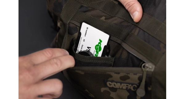 KORDA - Taška Compac Messenger Bag Dark Kamo