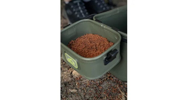 KORUM - Taška EVA Solid Bait Station 8 l