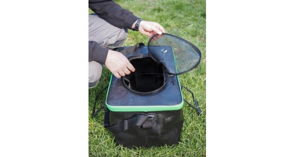 MADCAT - Skladací vedierko Foldable Live Bait Bucket 50 l