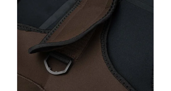 MIKADO - Brodiace neoprénové nohavice veľ. 45