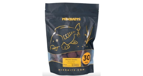 MIKBAITS - Boilies Spiceman Pikantná slivka 300 g 30 mm