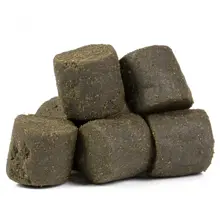 MIKBAITS - Pelety Classic Halibut Mamut 28 mm 1 kg