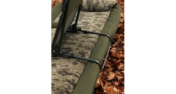 MIVARDI - Kreslo CamoCODE Combi