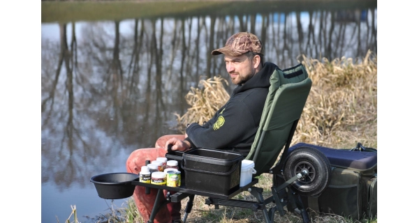 MIVARDI - Kreslo feeder Master + transp. systém