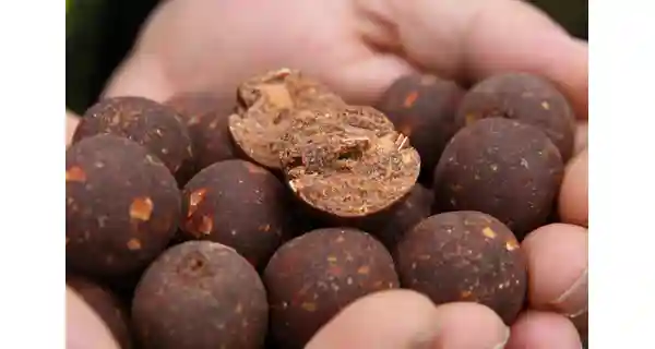 MIVARDI - Rapid boilies platinum - sea (950 g - 24 mm)