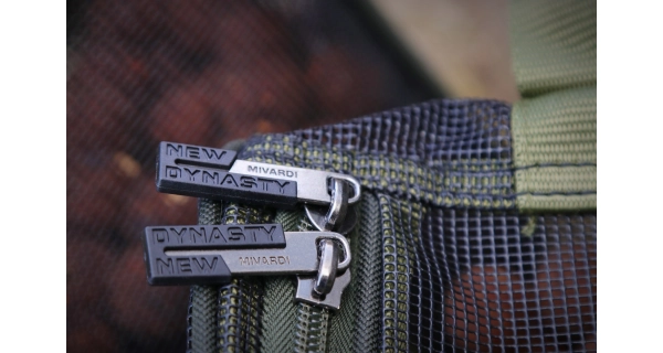 MIVARDI - Vak na boilies new dynasty L 12 l