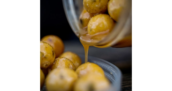 MUNCH BAITS - Dipované boilies Cream Seed 18mm 200ml