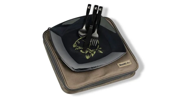 NASH - Jedálenský Set Bank Life Dining Set