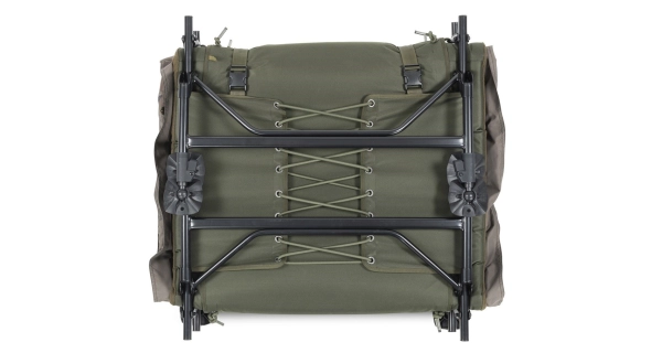 NASH - Lehátko so spacákom Indulgence HD40 Sleep System 6 Legs Camo