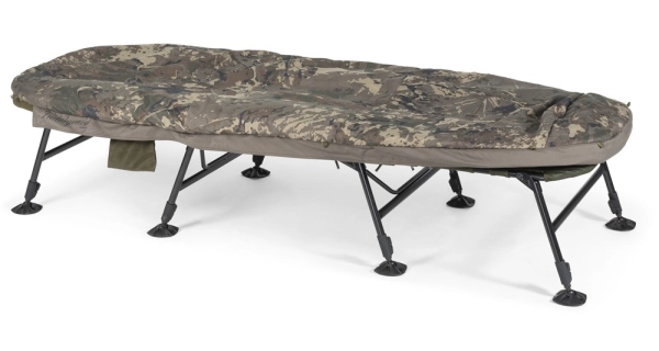 NASH - Lehátko so spacákom Indulgence HD40 Sleep System 8 Legs Camo