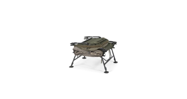 NASH - Lehátko so spacákom Indulgence HD40 Sleep System 8 Legs Camo Wide