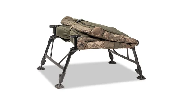 NASH - Ležadlo Indulgence 4 Leg Junior Sleep System Camo