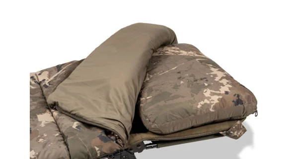 NASH - Ležadlo Indulgence 4 Leg Junior Sleep System Camo