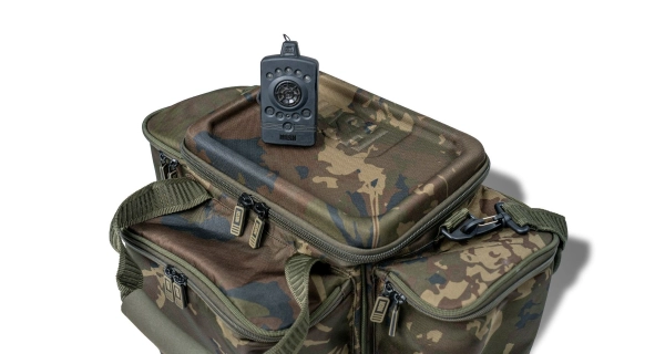 NASH - Taška Subterfuge Carryall Small 30 l
