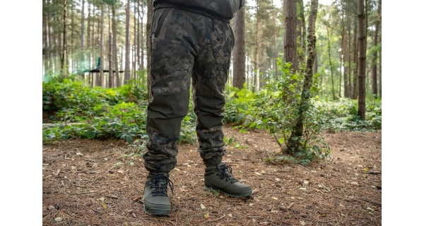 NASH - Tepláky Zero Tolerance Wind Chill Joggers Camo veľ. 2XL