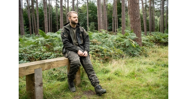 NASH - Tepláky Zero Tolerance Wind Chill Joggers Camo veľ. S
