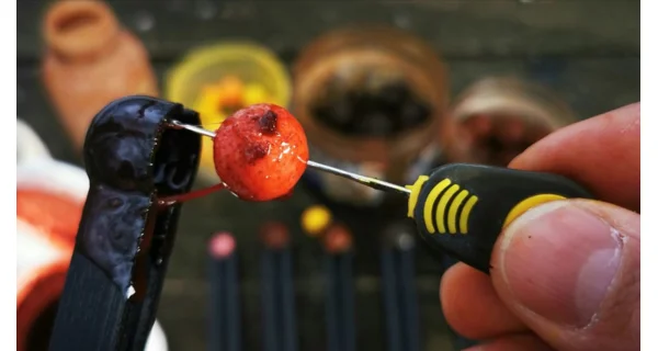 PIMP MY TACKLE - Boilies pinzeta s krájačom Tweezers Small 12-18mm