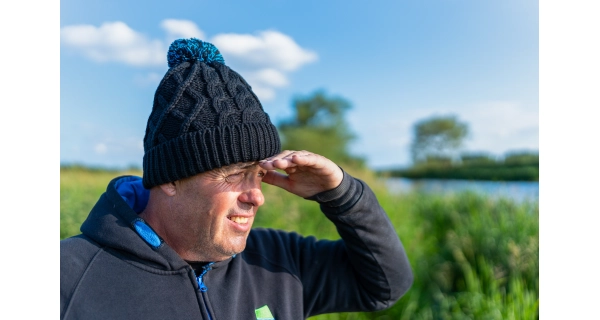 PRESTON - Čiapka Knitted Bobble