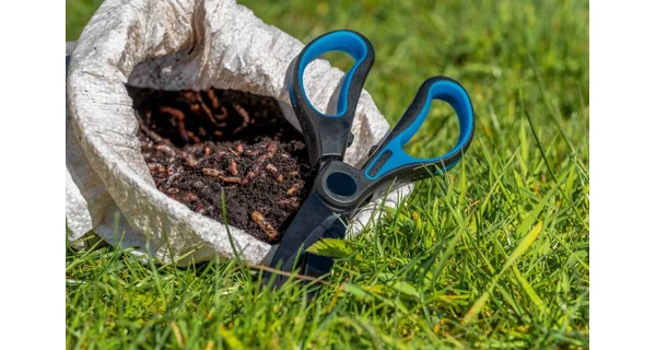 PRESTON - Nožnice na dážďovky Innovations Worm Scissors
