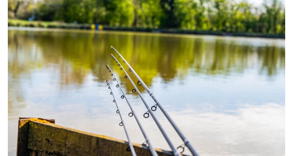 PRESTON - Prút Dura Carp Feeder 3,04 m 40 g