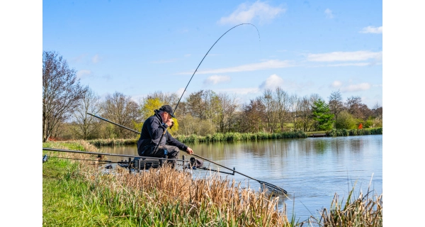 PRESTON - Prút Dura Carp Feeder 3,04 m 40 g