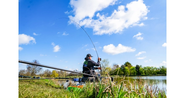 PRESTON - Prút Dura Carp Feeder 3,35 m 50 g