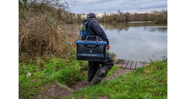 PRESTON - Taška Hardcase Tackle Safe XL