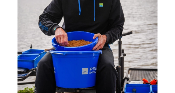 PRESTON - Vedierko Bucket Set 18 l