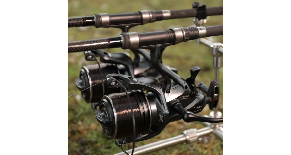 SHIMANO - Navijak Medium Baitrunner XT-B LC 5500