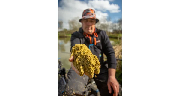 SONUBAITS - Krmítková zmes Supercrush Mega Carp Method Mix 2 kg Green