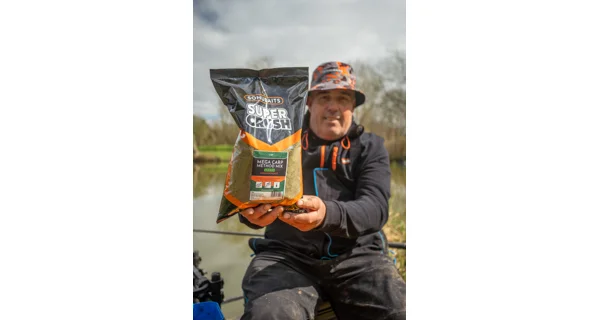 SONUBAITS - Krmítková zmes Supercrush Mega Carp Method Mix 2 kg Red