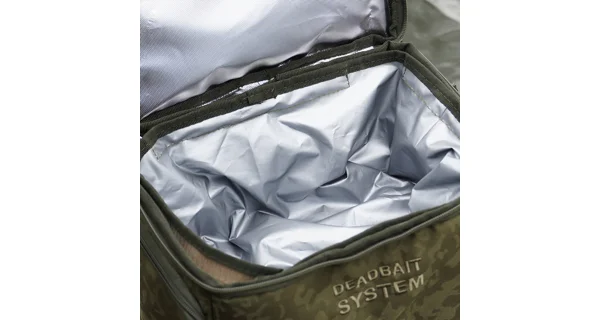 SPRO - Batoh s chladiacou priehradkou Double Camouflage Deadbait Backpack