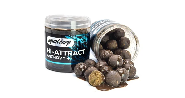 SQUAT CARP - Boilies v dipe Hi-Attract Anchovy+ 220 g 18 mm