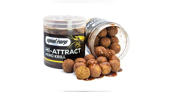 SQUAT CARP - Boilies v dipe Hi-Attract Hero Krill 220 g 20 mm