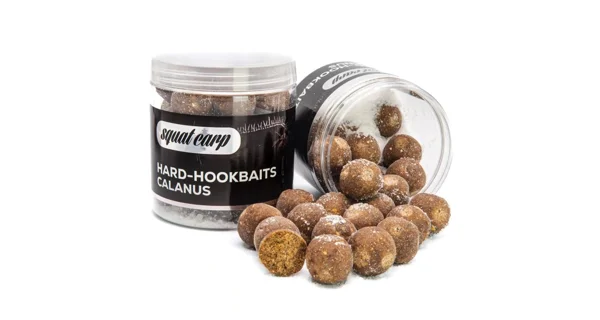 SQUAT CARP - Boilies v morskej soli Hard Hookbaits Calanus 24 mm
