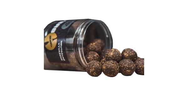 SQUAT CARP - Vyvážené boilies Wafters Anchovy+ 24 mm
