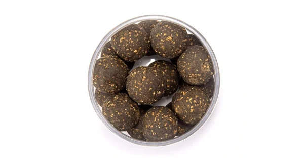 SQUAT CARP - Vyvážené boilies Wafters Anchovy+ 24 mm